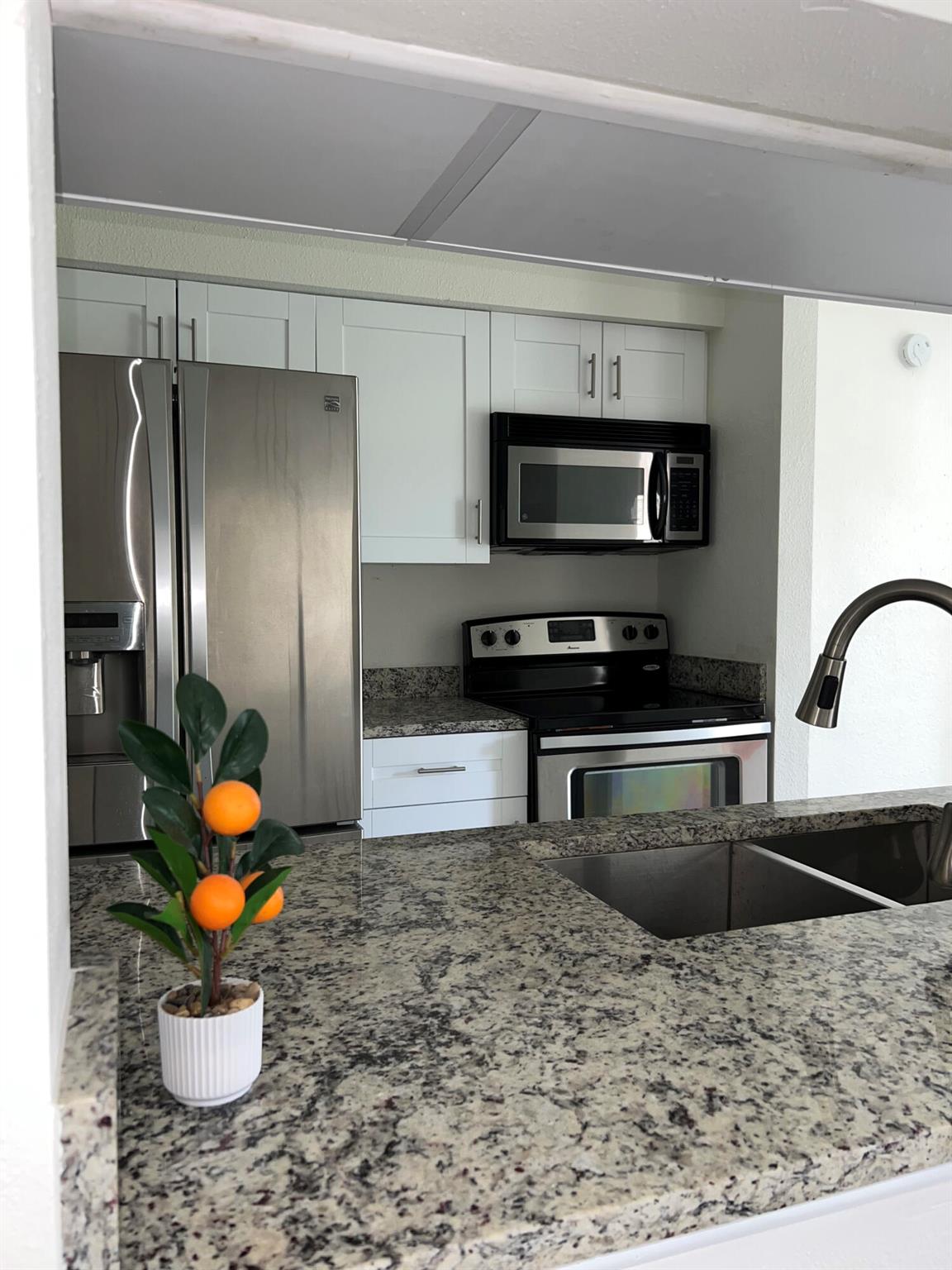 SAVANNAH AT RIVERSIDE CON - Residential Lease