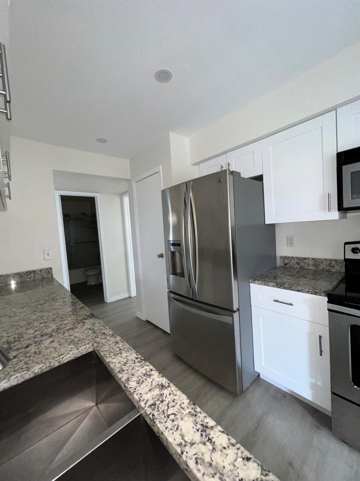 SAVANNAH AT RIVERSIDE CON - Residential Lease