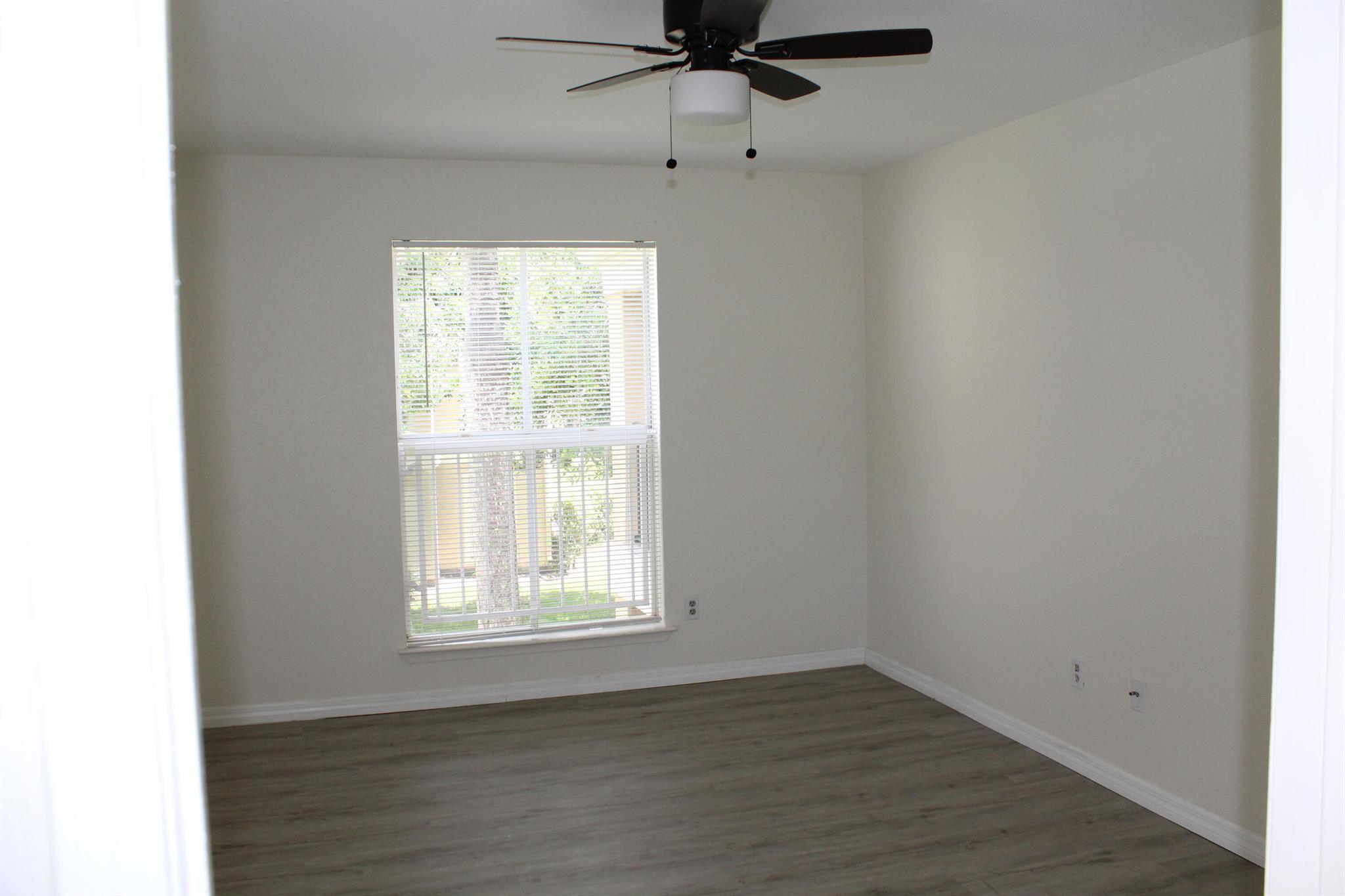 SAVANNAH AT RIVERSIDE CON - Residential Lease