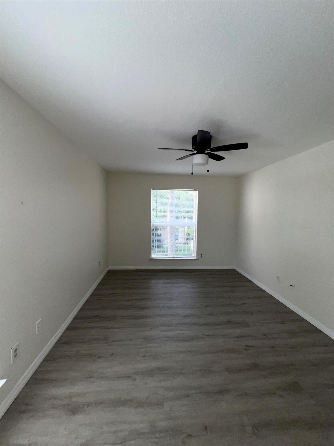 SAVANNAH AT RIVERSIDE CON - Residential Lease