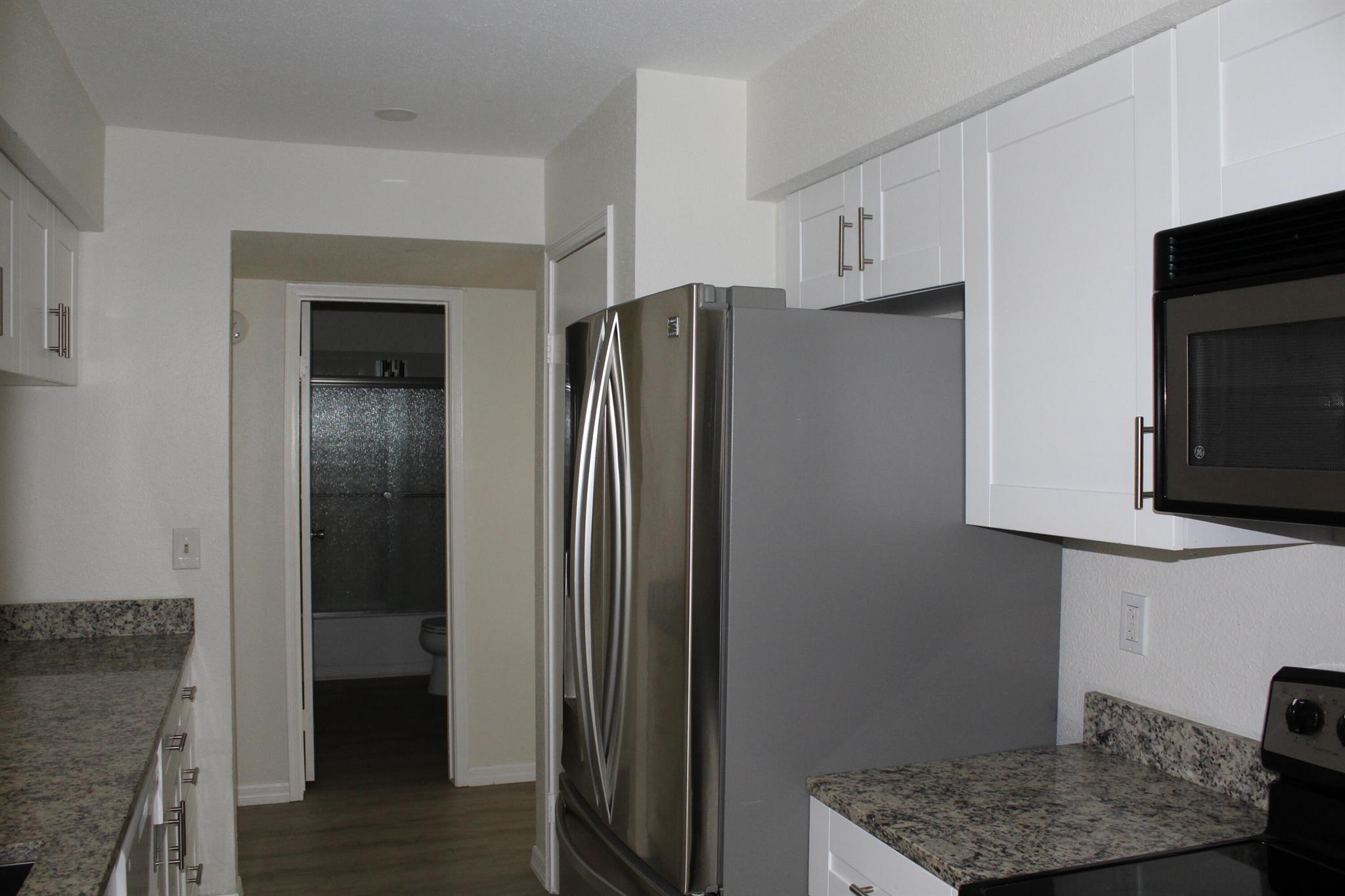 SAVANNAH AT RIVERSIDE CON - Residential Lease