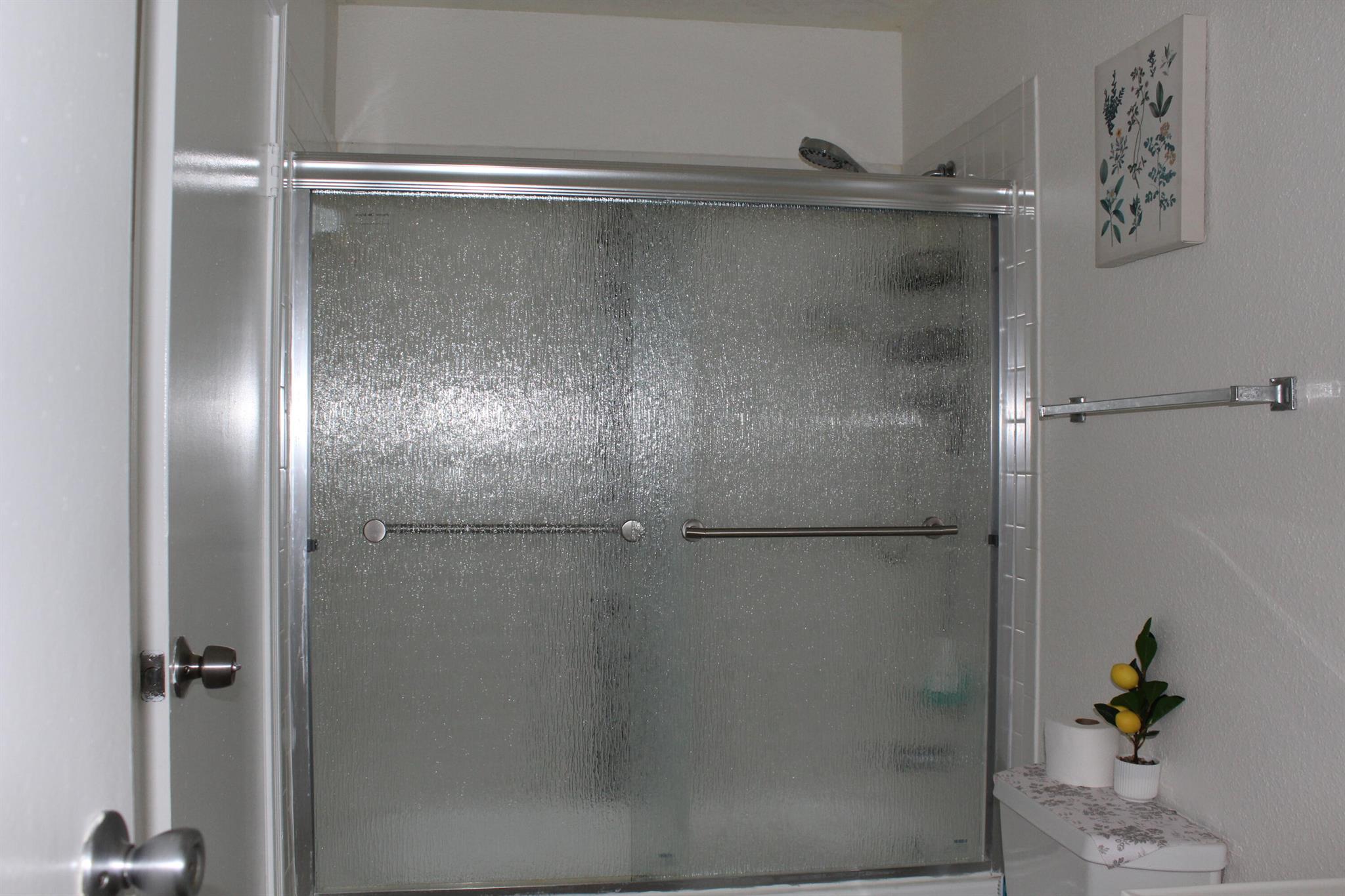 SAVANNAH AT RIVERSIDE CON - Residential Lease