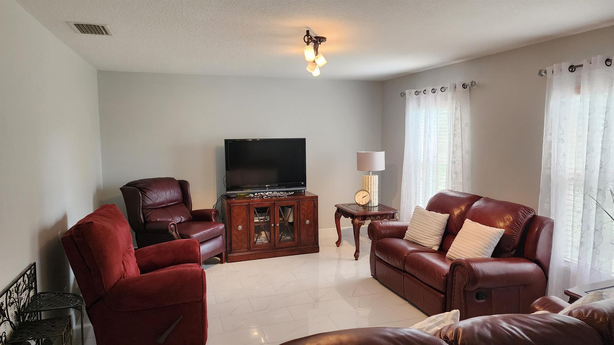 PORT ST LUCIE SECTION 13 - Residential Lease