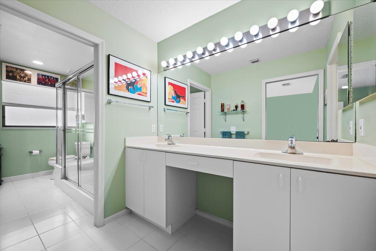 WEST BAY AT JONATHANS LANDING CONDO - Residential