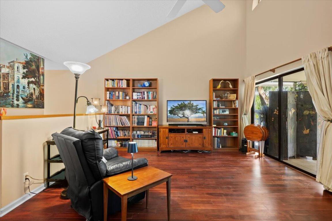 WEST BAY AT JONATHANS LANDING CONDO - Residential