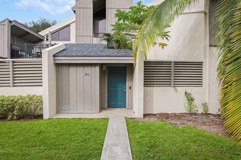 Photo of 1605 S Us Highway 1 #2c, Jupiter, FL 33477 (MLS # R10761761)