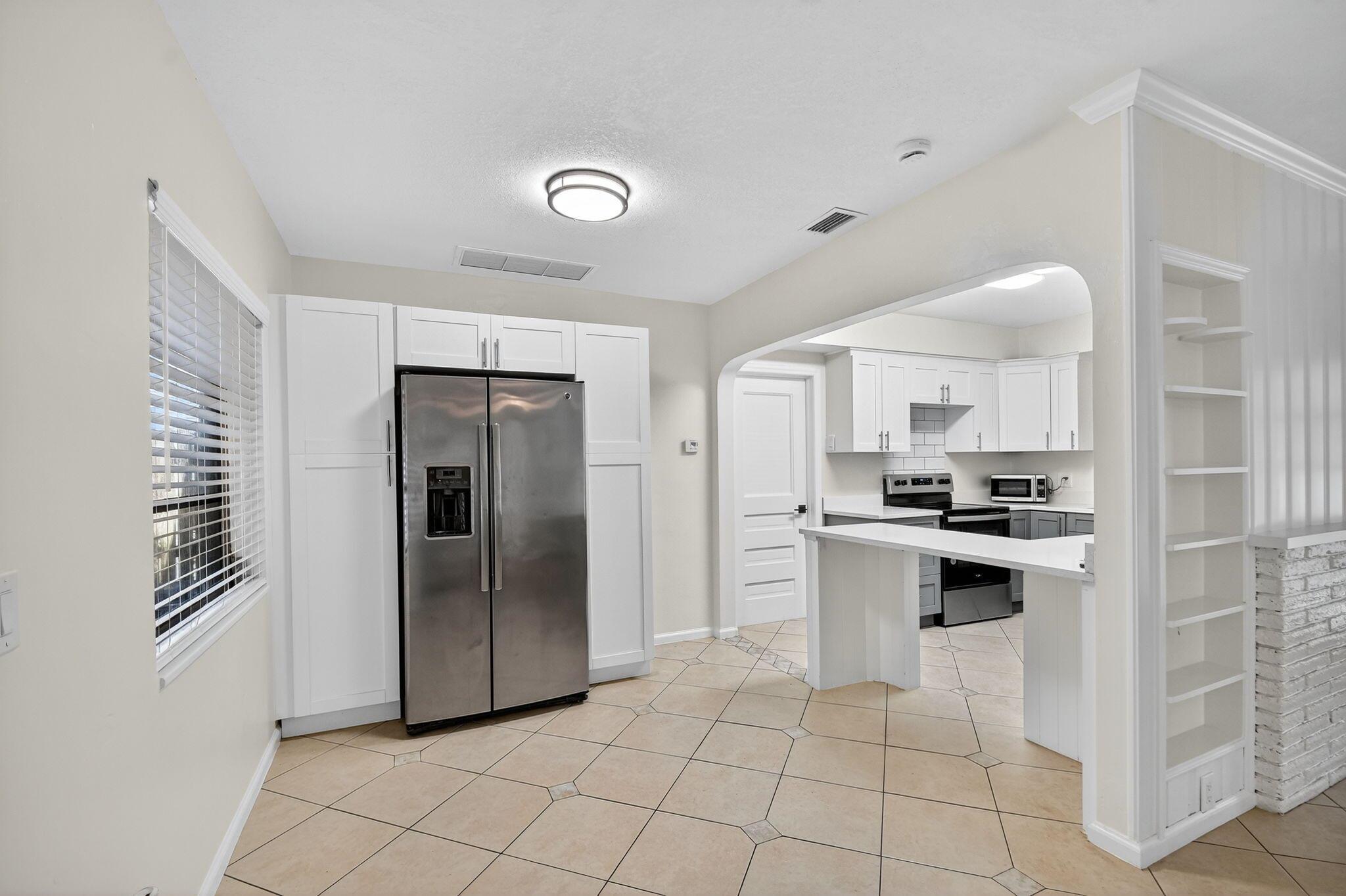 NORTH PALM BCH 1 - Residential Lease