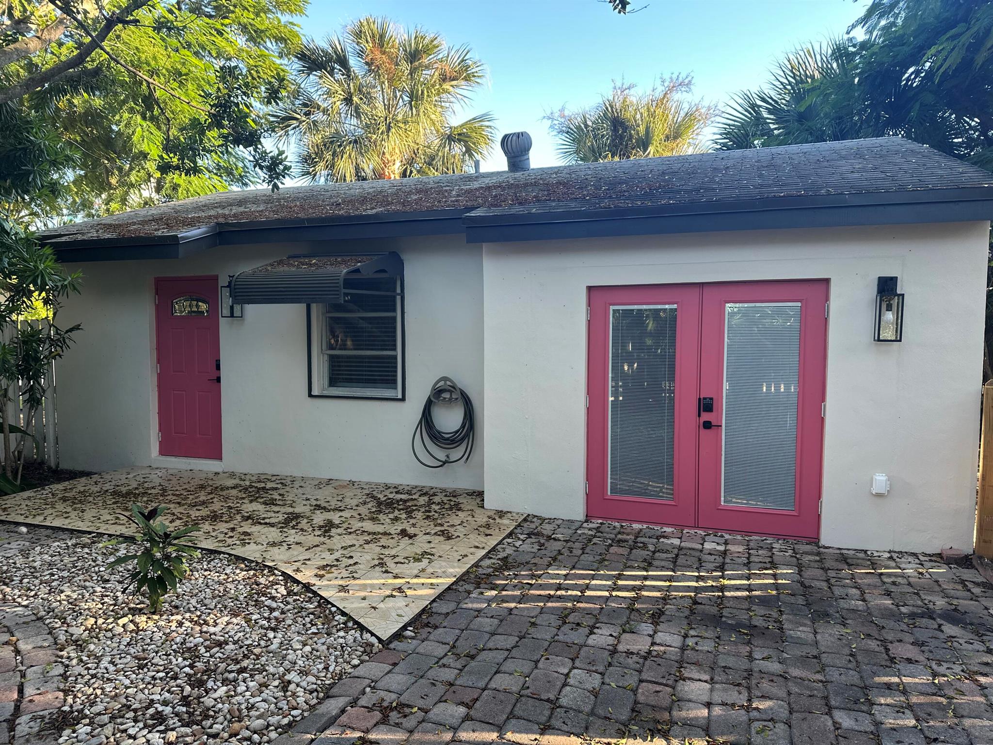 NORTH PALM BCH 1 - Residential Lease
