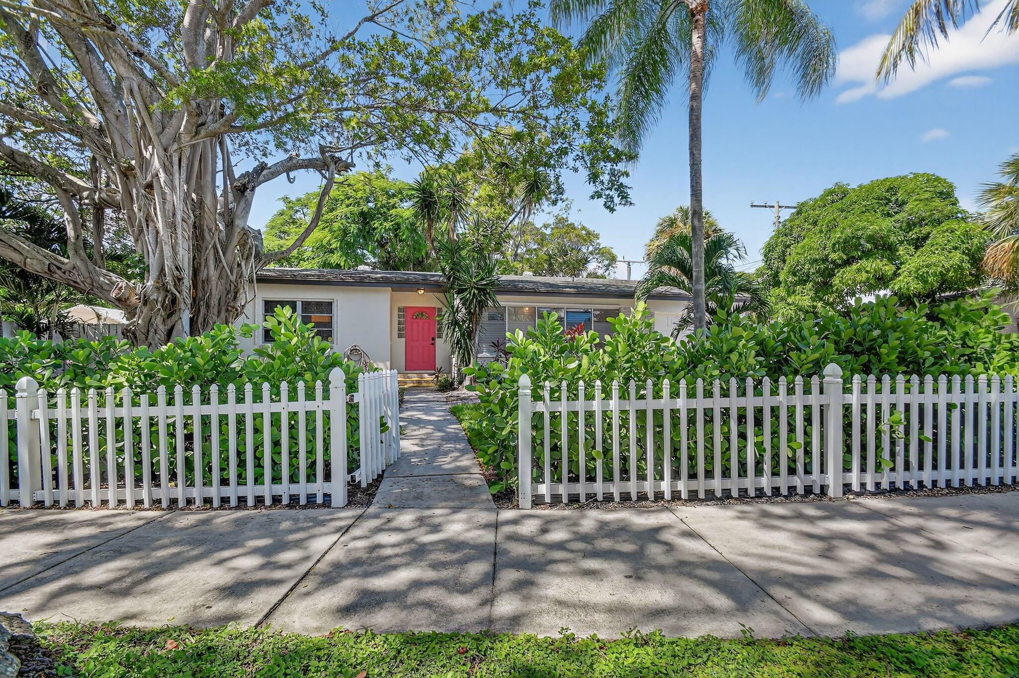NORTH PALM BCH 1 - Residential Lease