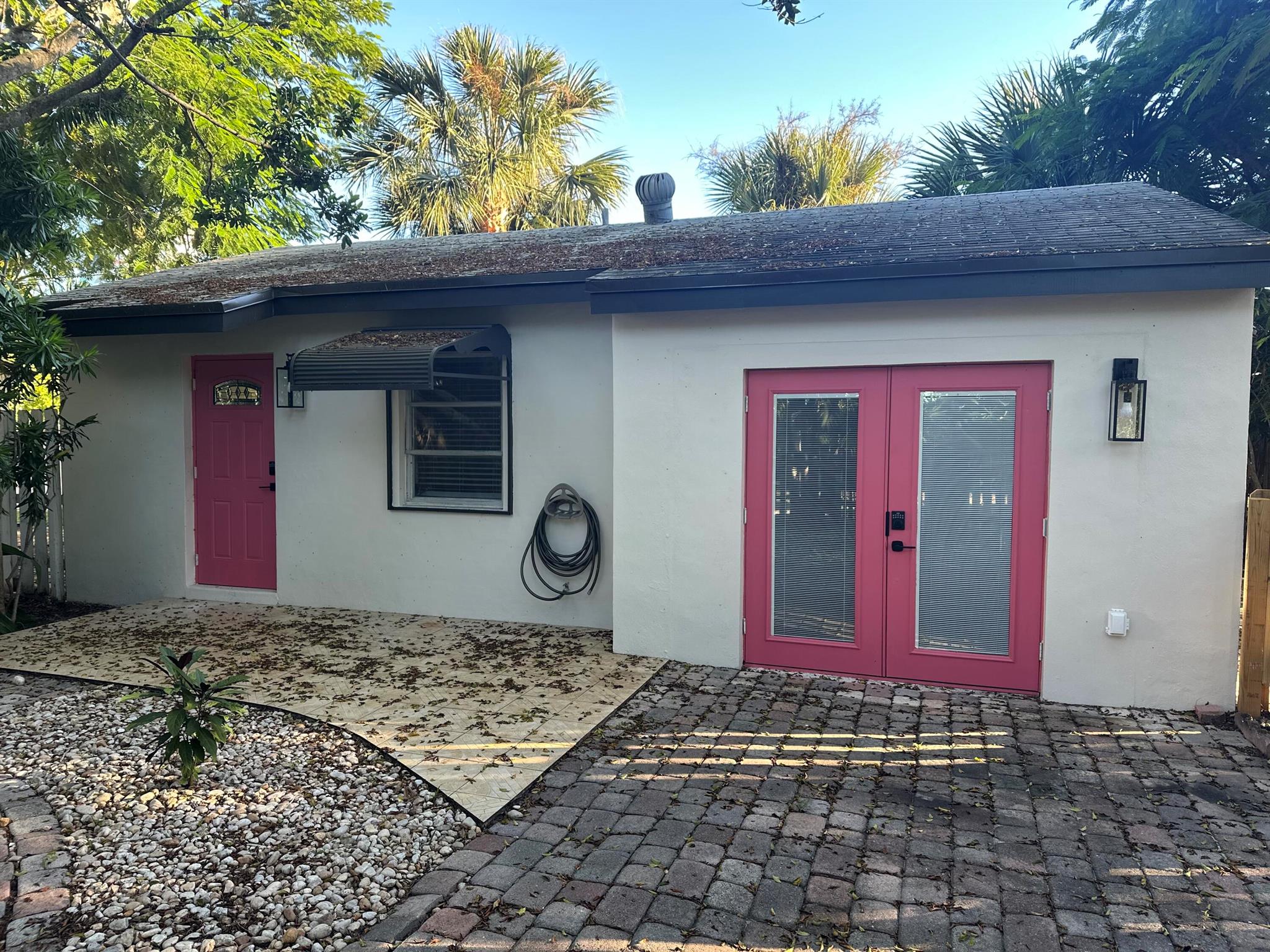 NORTH PALM BCH 1 - Residential Lease