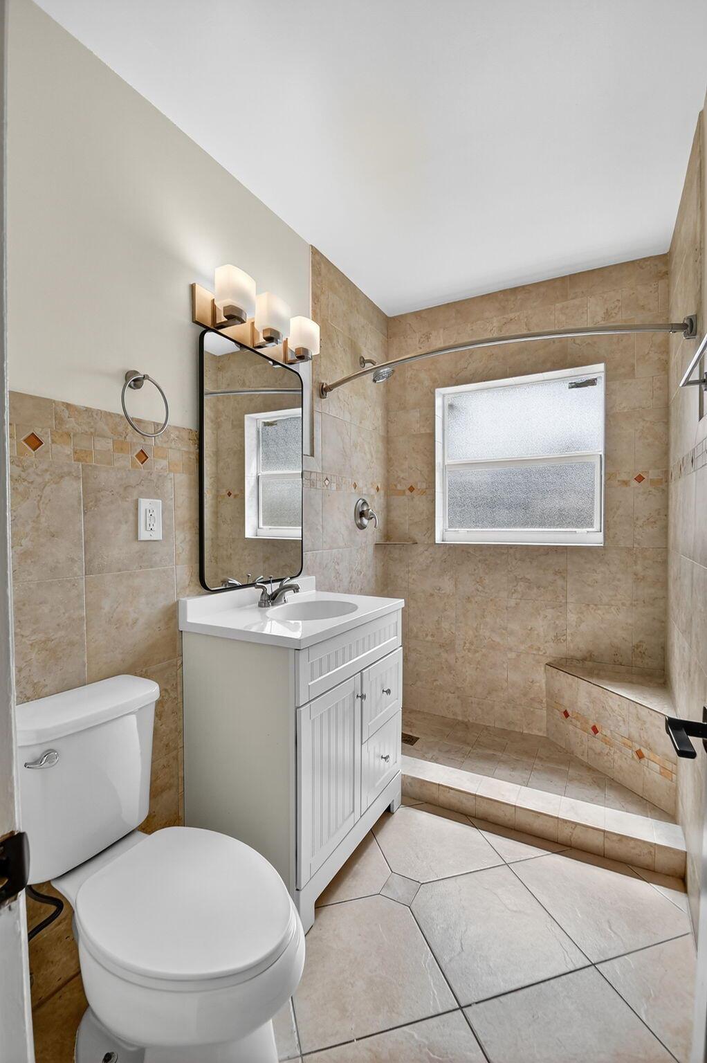 NORTH PALM BCH 1 - Residential Lease