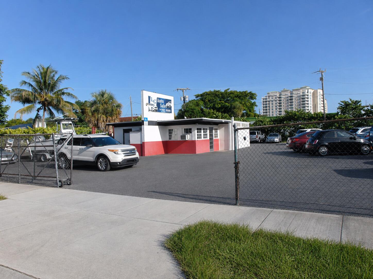724 N FEDERAL Highway