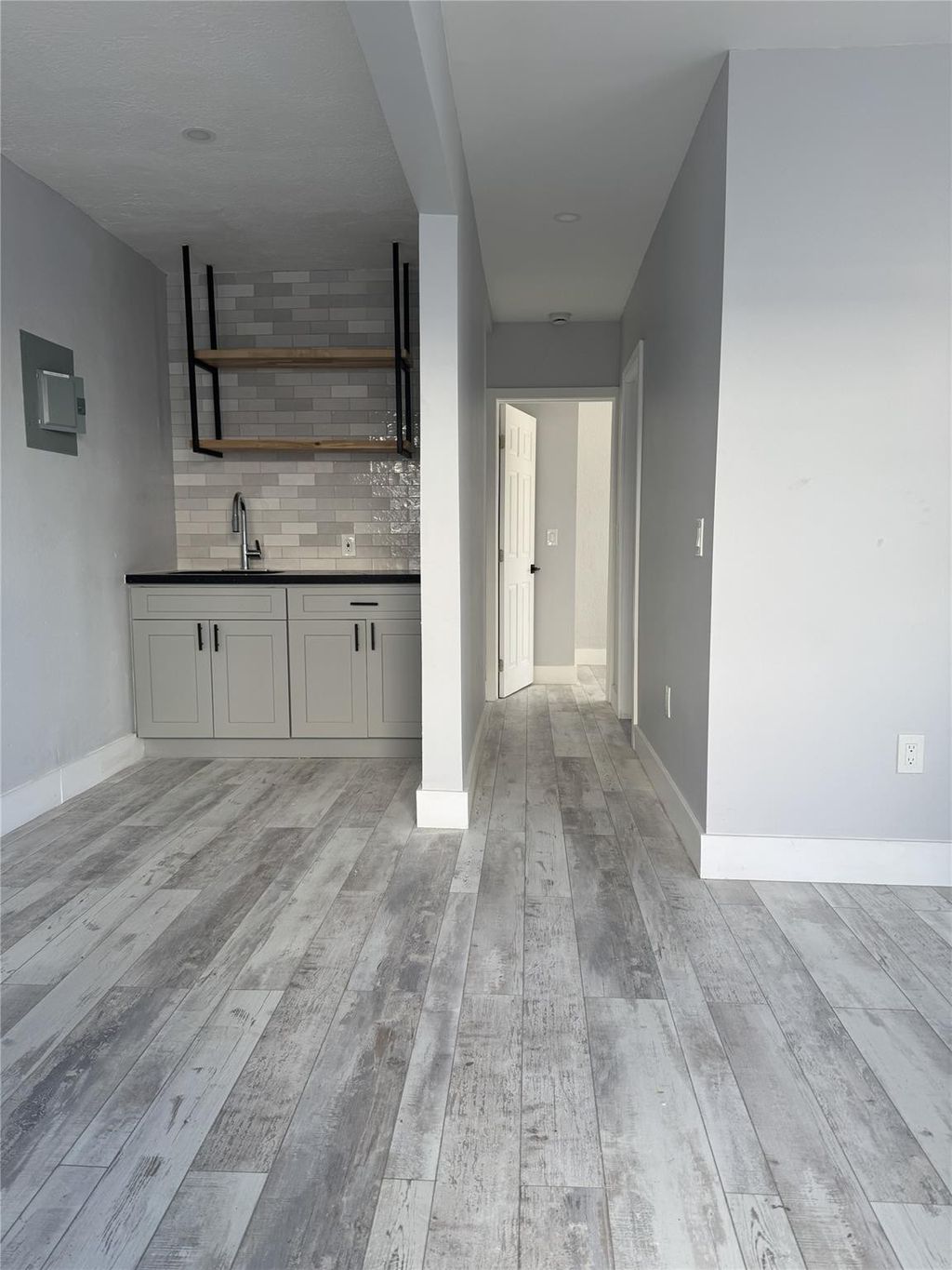 Photo of 320 Minnesota Street, Hollywood, FL 33019 (MLS # F10552674)
