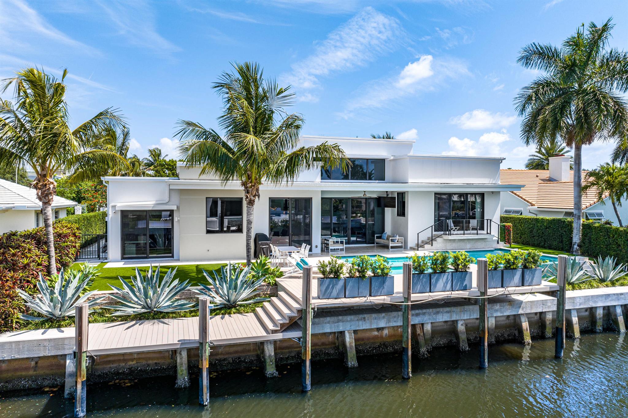 TROPIC ISLE - Residential