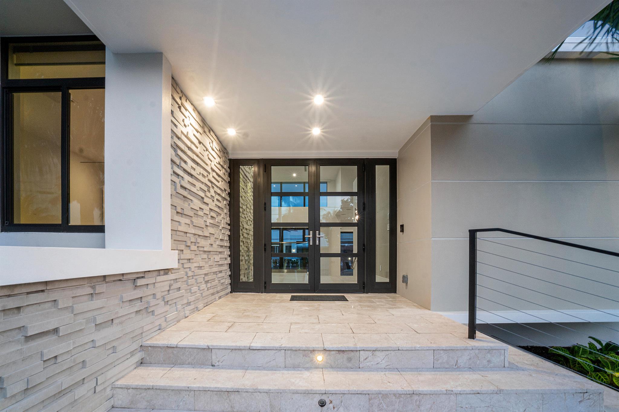 TROPIC ISLE - Residential