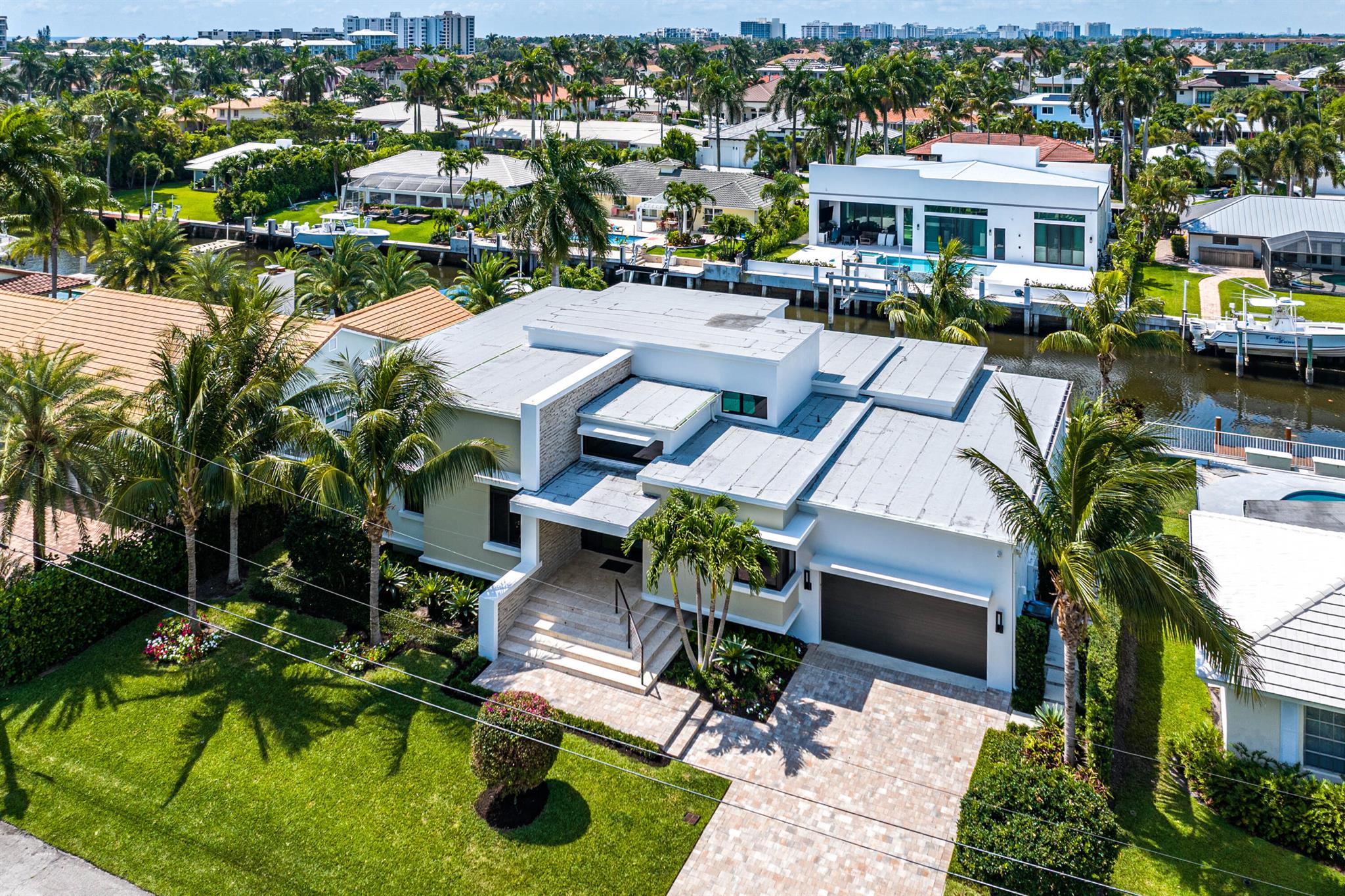 TROPIC ISLE - Residential