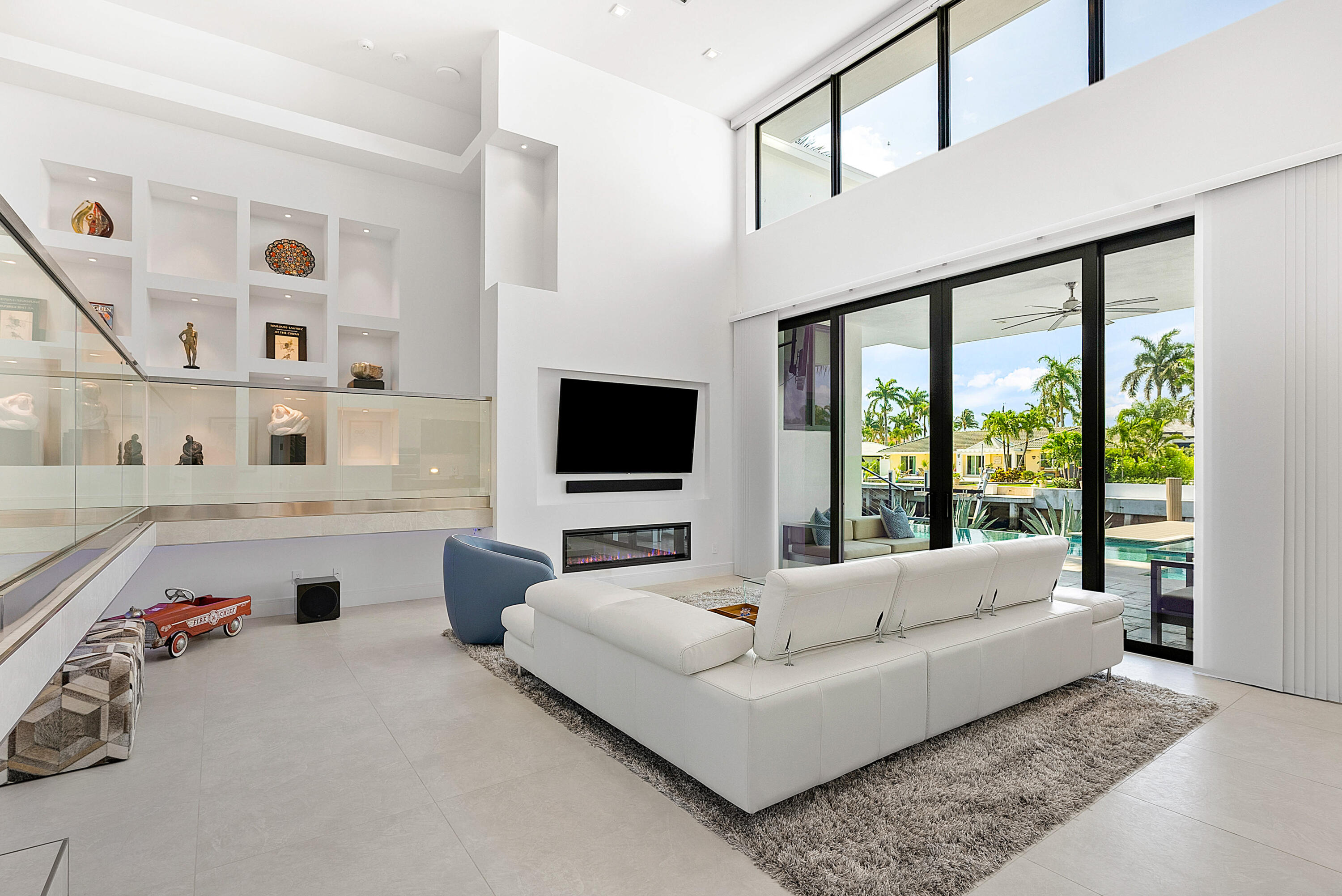 TROPIC ISLE - Residential