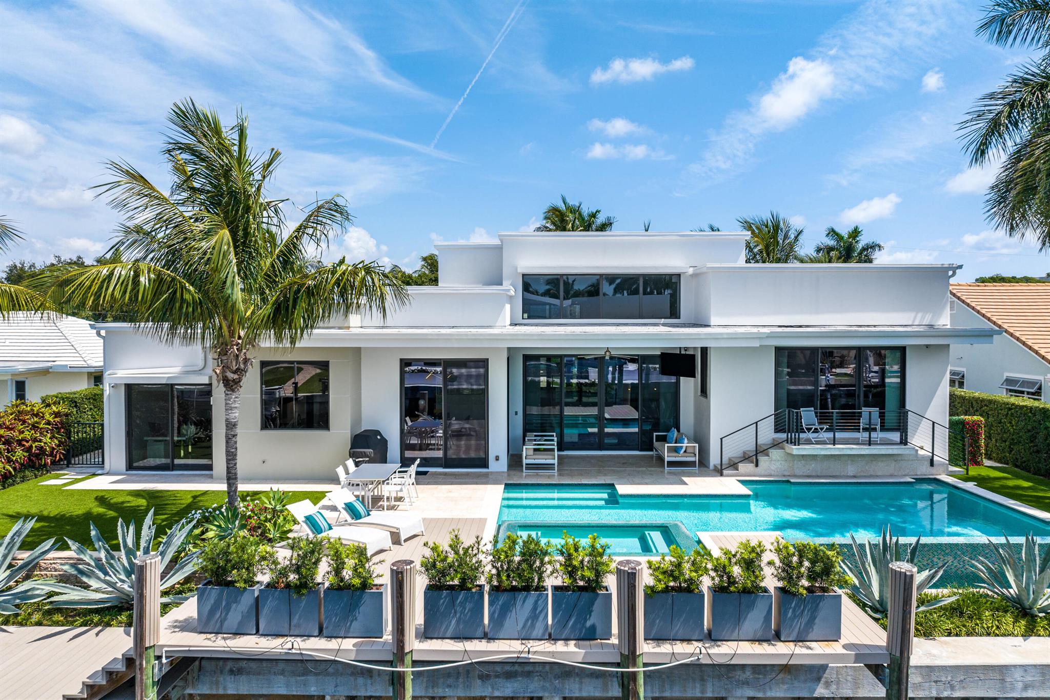 TROPIC ISLE - Residential