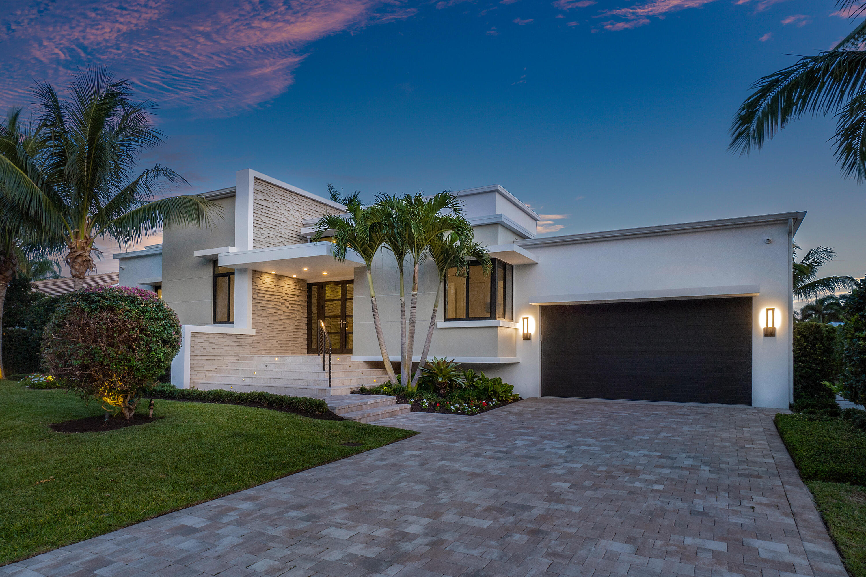 TROPIC ISLE - Residential