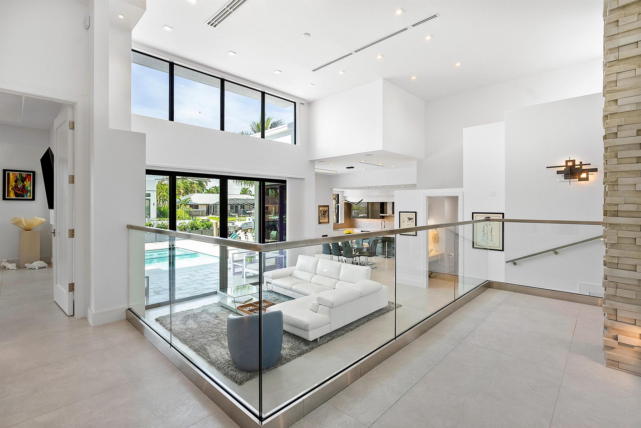 TROPIC ISLE - Residential