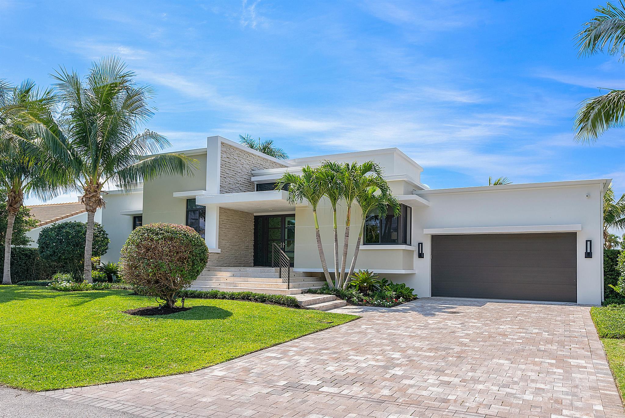 TROPIC ISLE - Residential