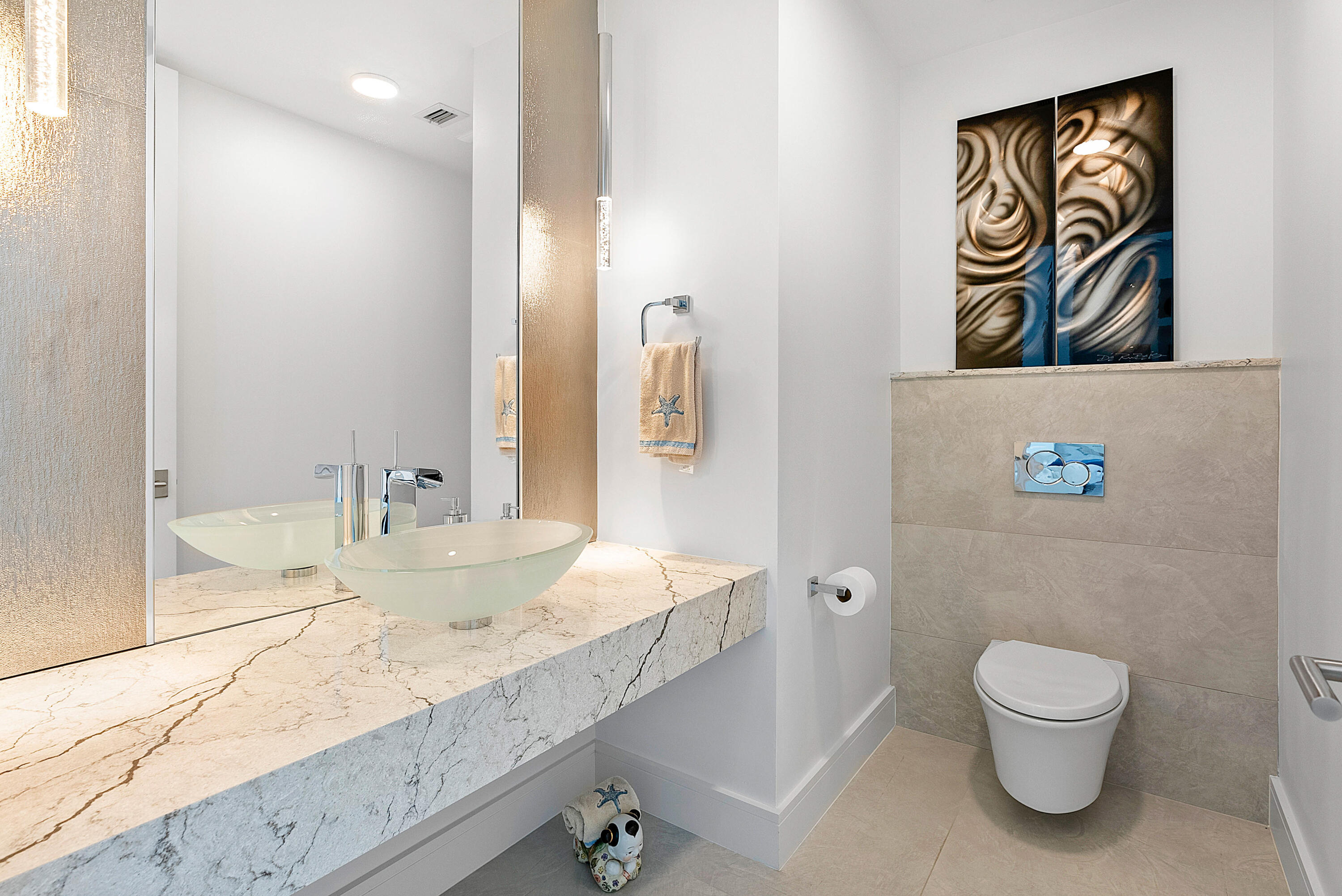 TROPIC ISLE - Residential