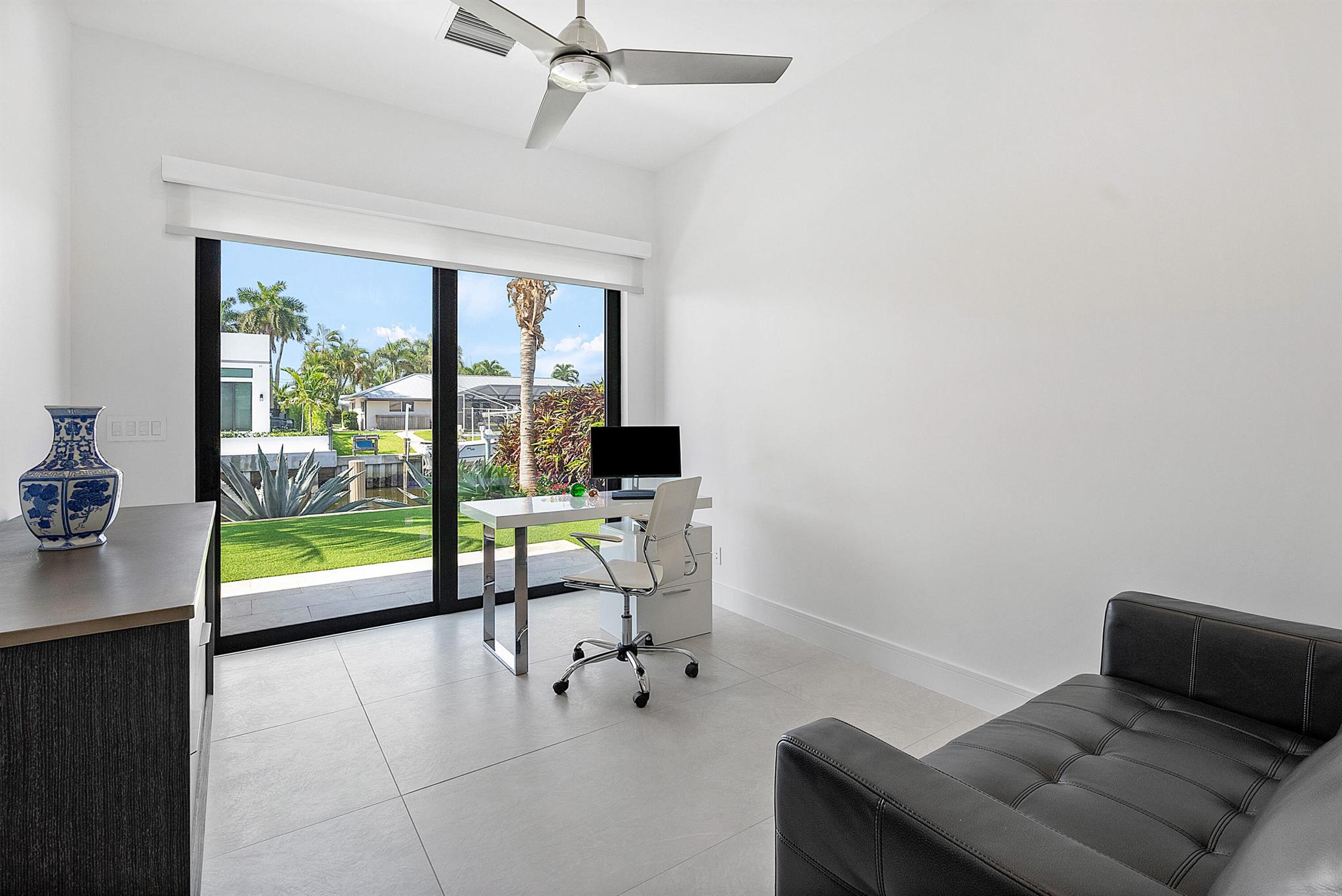 TROPIC ISLE - Residential