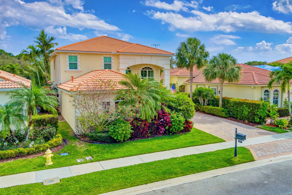 Photo of 147 Via Condado Way, Palm Beach Gardens, FL 33418 (MLS # R10964659)