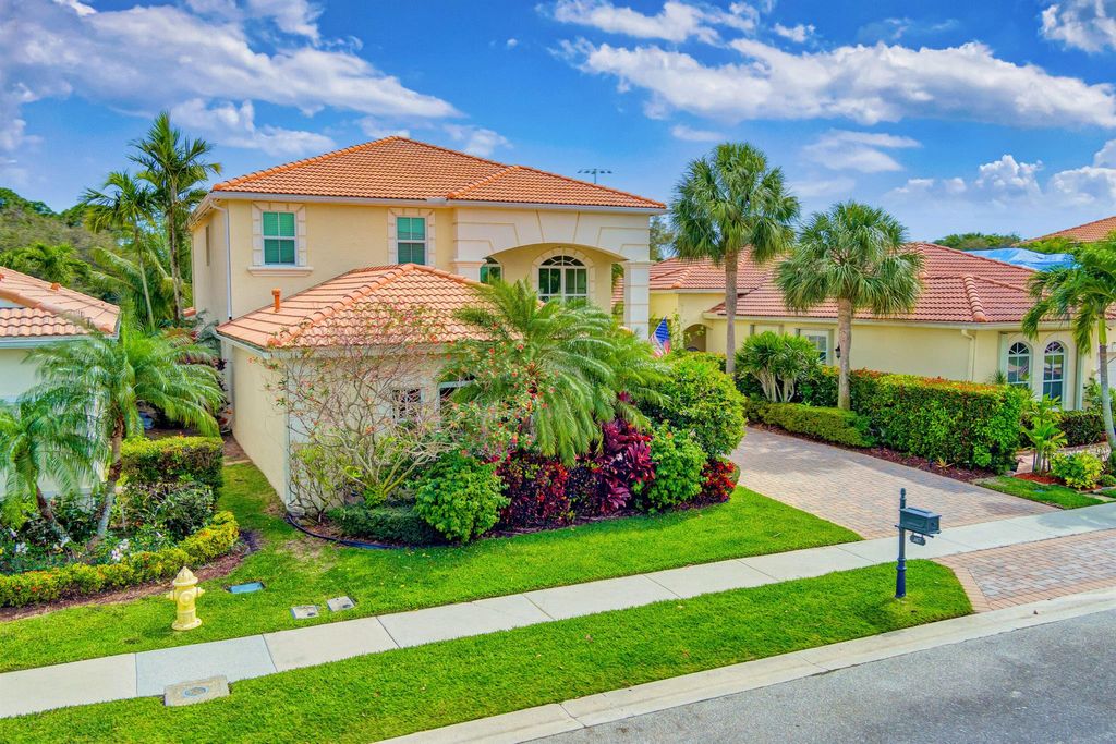 Photo of 147 Via Condado Way, Palm Beach Gardens, FL 33418 (MLS # R10964659)