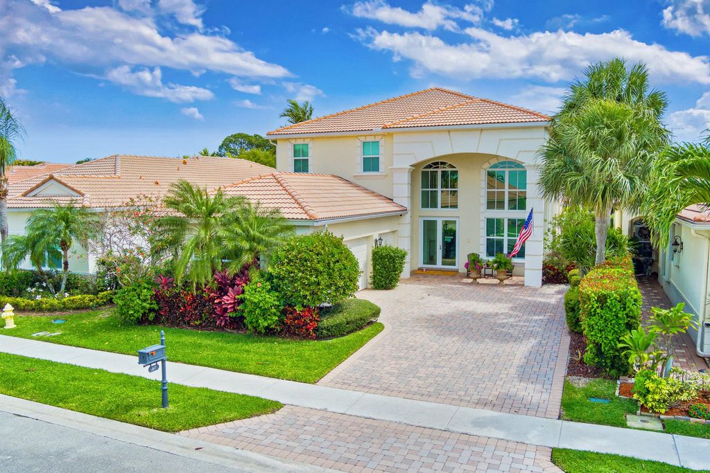 Photo of 147 Via Condado Way, Palm Beach Gardens, FL 33418 (MLS # R10964659)