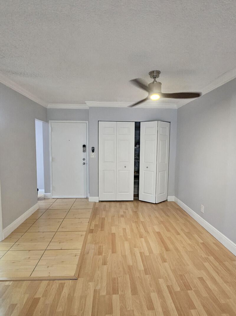 3105 Oakland Shores Drive j204