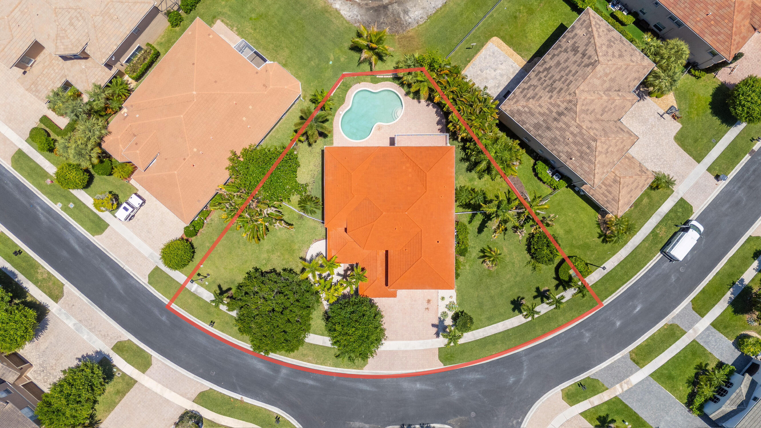 1324 Beacon Circle