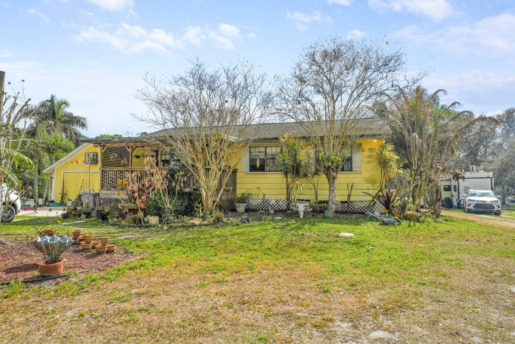 Photo of 12234 N 152nd Street, Jupiter, FL 33478 (MLS # R11165218)