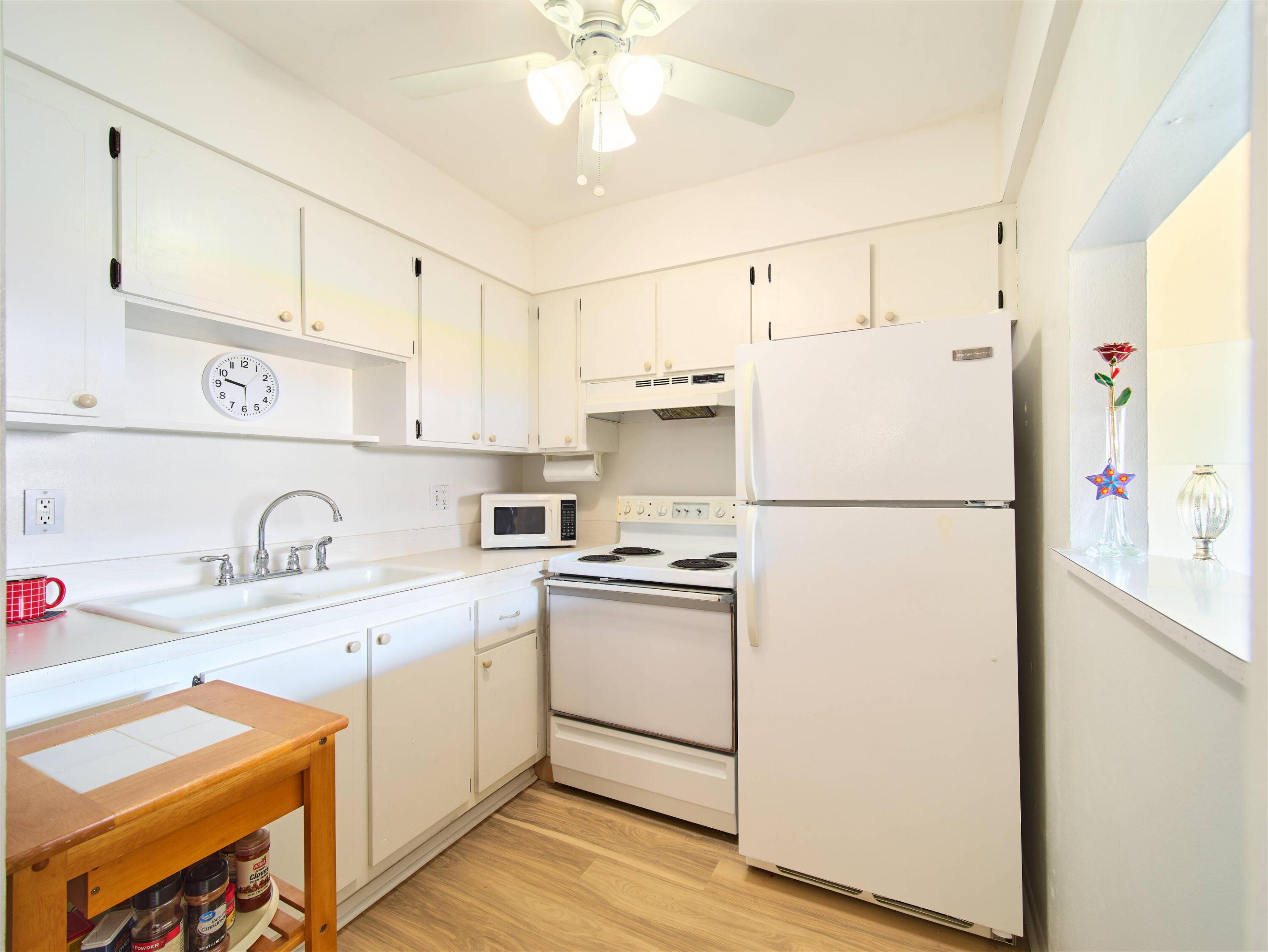 Cedar Pointe Condo - Residential