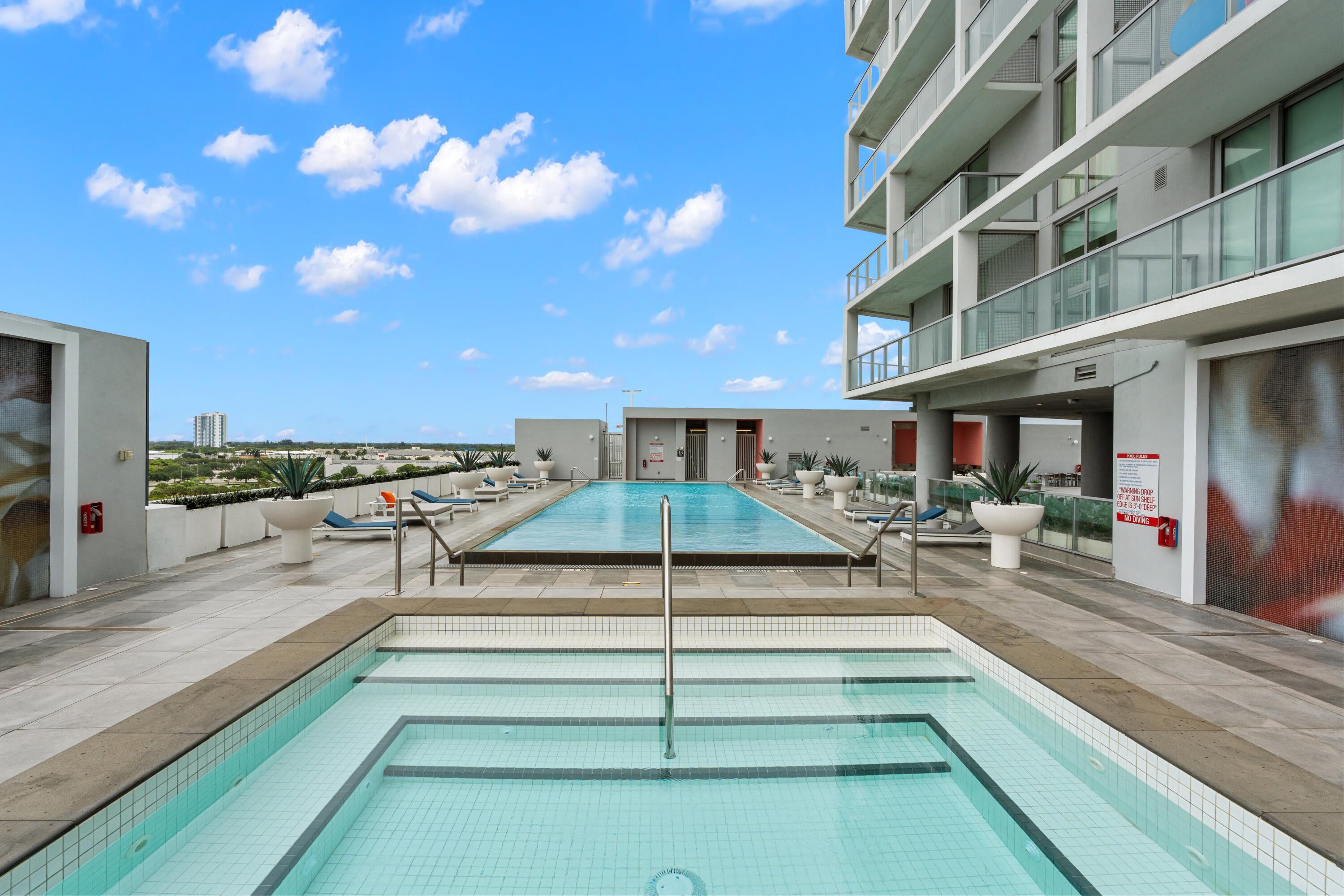 2000 Metropica Way 214, Sunrise FL 33323