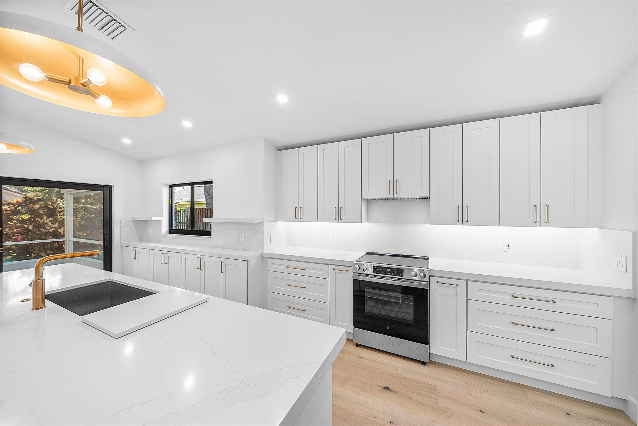 ASPEN RIDGE - Residential