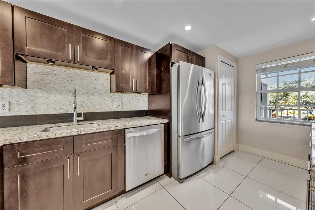 No 113 Palm-Aire Country - Residential Lease