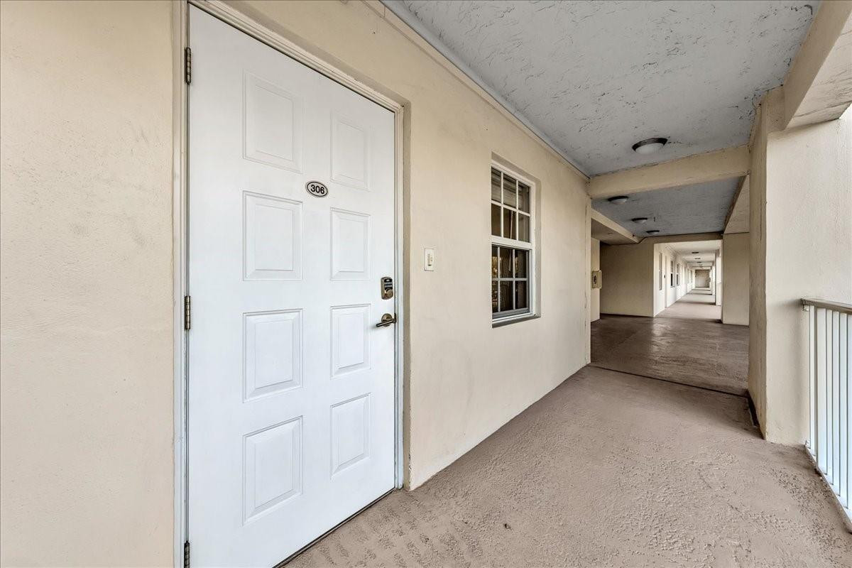 No 113 Palm-Aire Country - Residential Lease