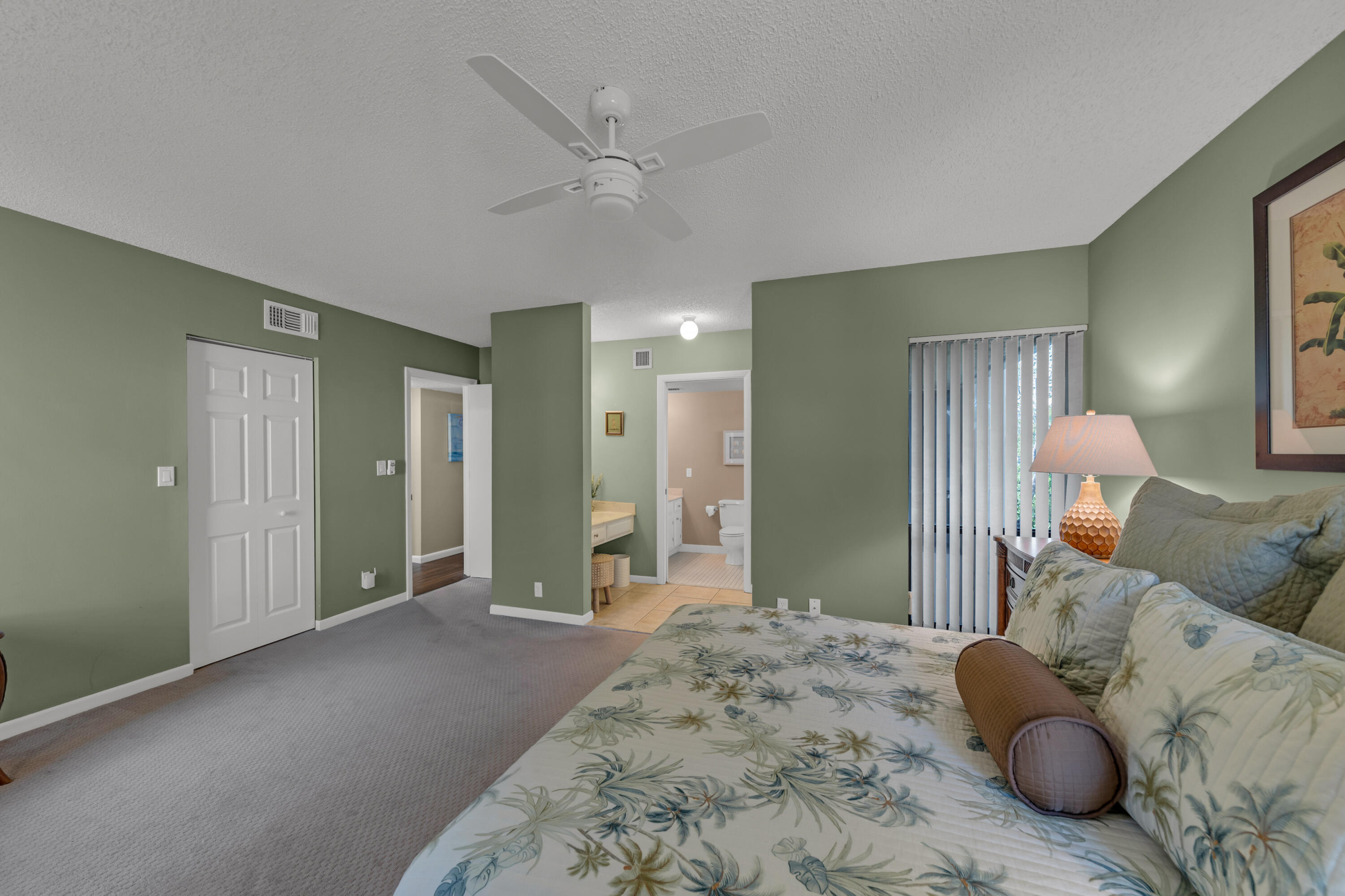 WOODHAVEN EAST CONDO - Residential