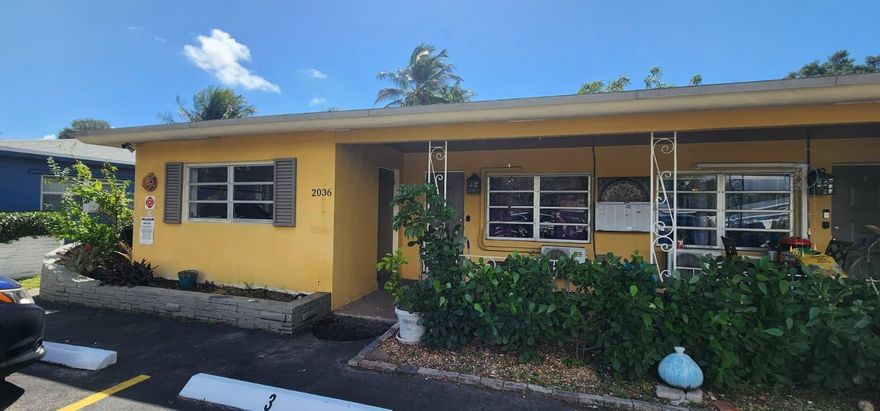 1 bedroom 1 bathroom apartment in East Wilton Manors! Minutes from Wilton Drive, and the beach! Tile floors throughout, walk in closet in bedroom, 2 mini split units A/Cs and private assigned parking spot. Washer and dryer facility on site, covered exterior sitting area and back yard area common spaces including sitting areas and BBQ area as well. Priced to rent fast, rapid approvals and move-in available!