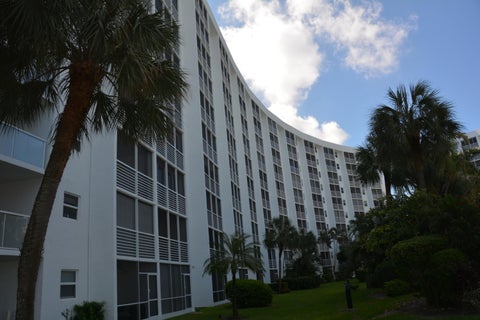 Tiny photo for 2731 NE 14th Street Causeway #629, Pompano Beach, FL 33062 (MLS # B26083122)