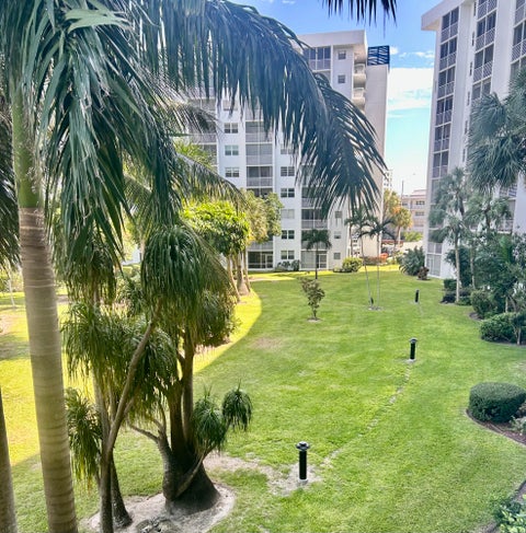 Tiny photo for 2731 NE 14th Street Causeway #629, Pompano Beach, FL 33062 (MLS # B26083122)