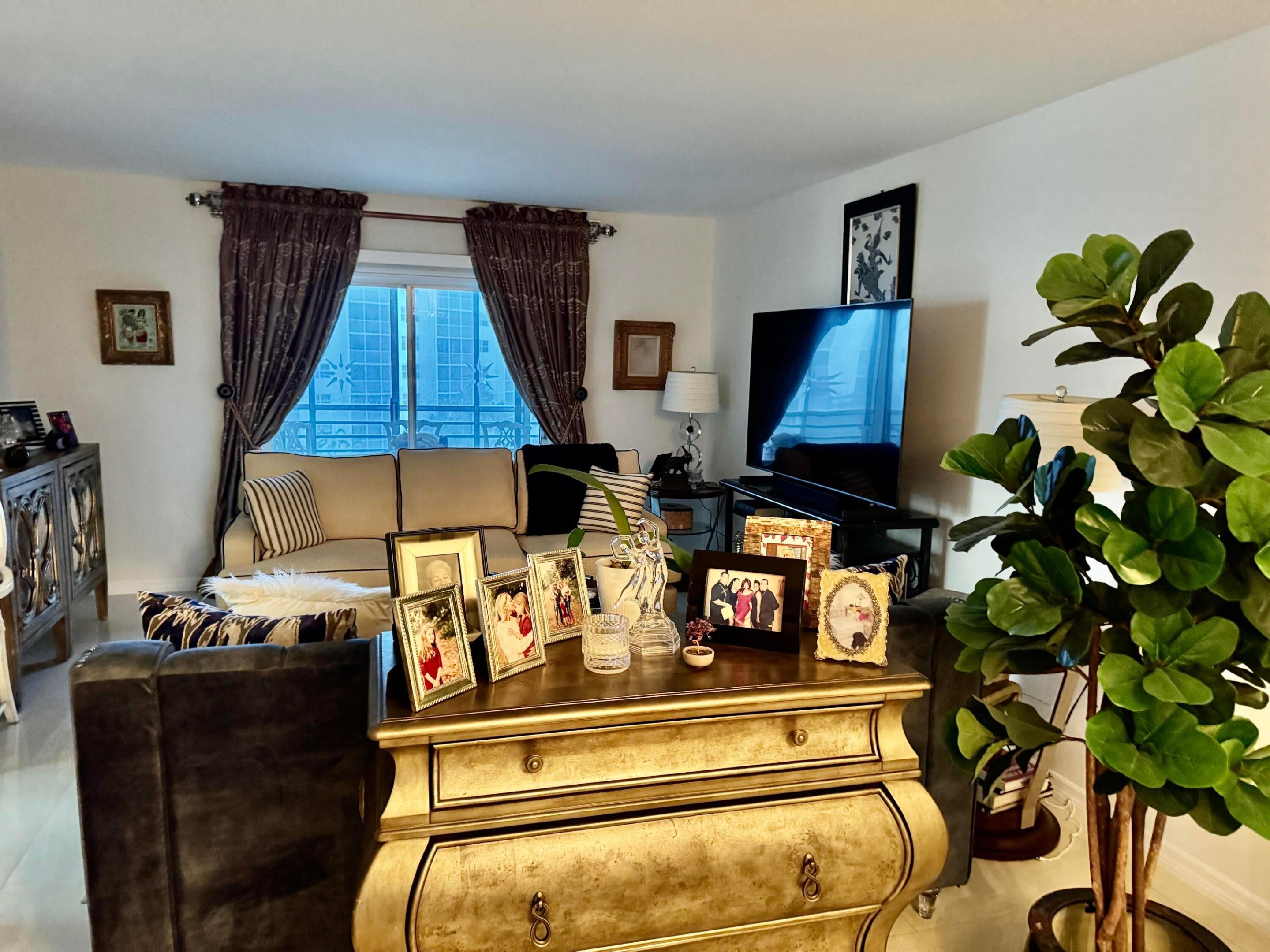2731 NE 14th Street Causeway 629 B