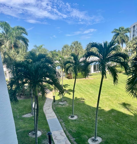 Tiny photo for 2731 NE 14th Street Causeway #629, Pompano Beach, FL 33062 (MLS # B26083122)
