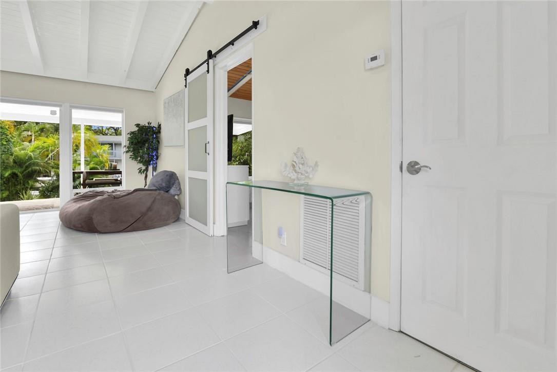 GILL ISLES - Residential