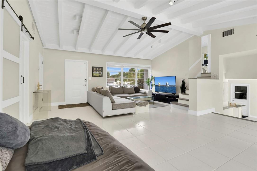 GILL ISLES - Residential