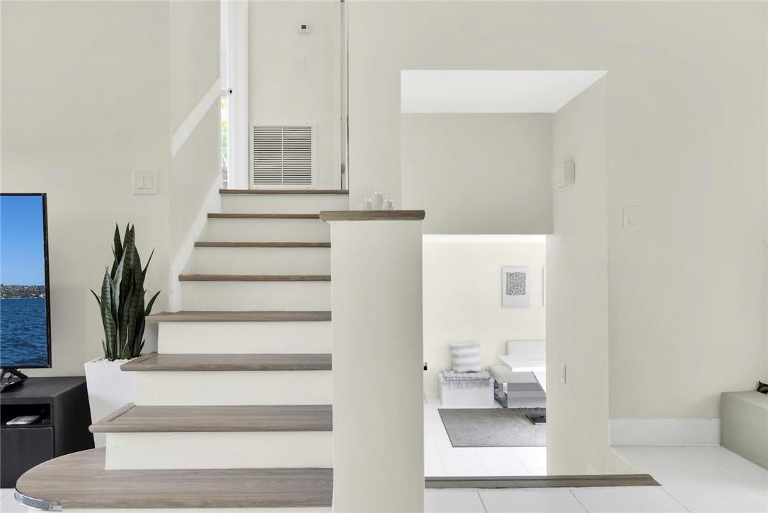 GILL ISLES - Residential