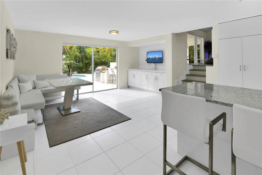 GILL ISLES - Residential