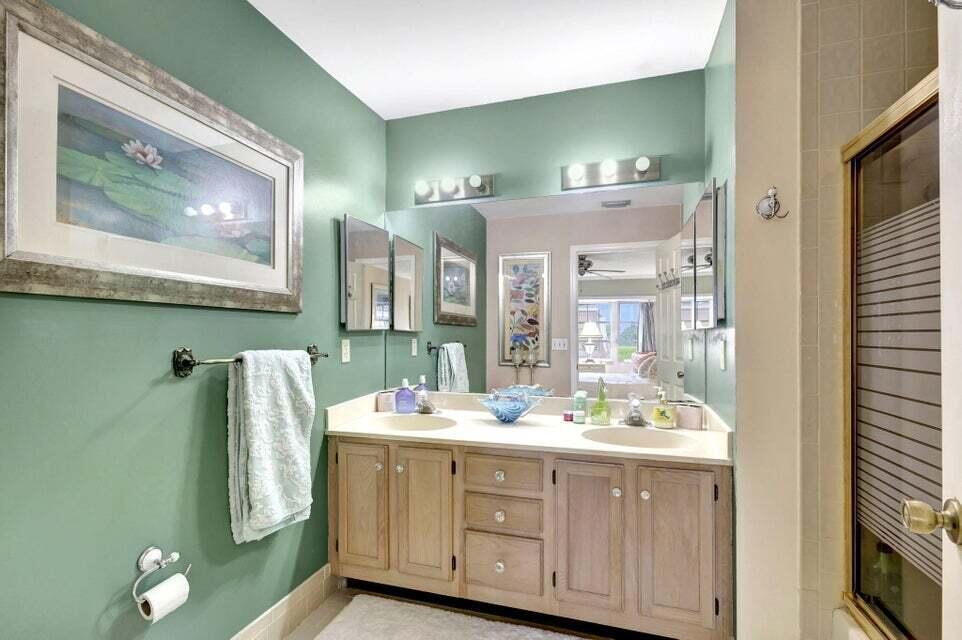 WINCHESTER COURT - Residential