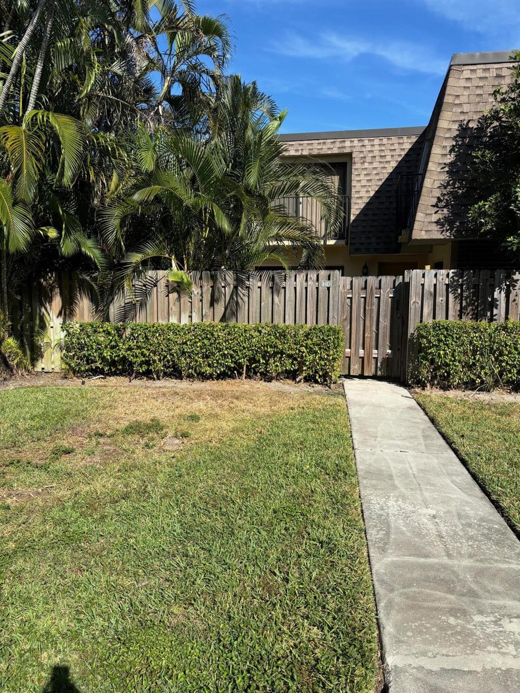 Photo of 2897 SW 22nd Circle #44d, Delray Beach, FL 33445 (MLS # R11042585)